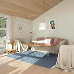 Three-bedroom In בית נופש