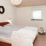 Three-bedroom In בית נופש *