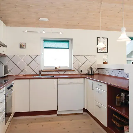 Three-bedroom In בית נופש