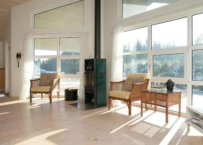 Holiday home Three-bedroom In