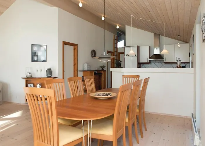 Dom wakacyjny Three-bedroom In