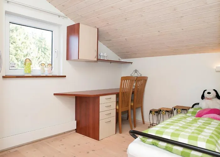 Three-bedroom In Holiday home Blokhus